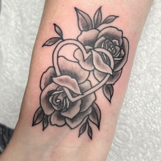 small heart tattoo ideas for women